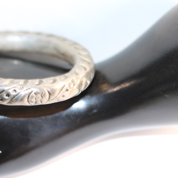 ANTIQUE CHINESE WEDDING SILVER RATTLE CHIME  BANGLE BRACELET - Picture 1 of 2